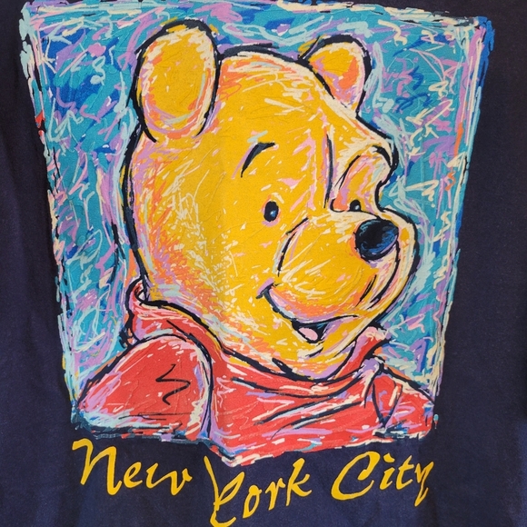 Vintage Winnie The Pooh NYC Navy Tee Shirt - Picture 2 of 6